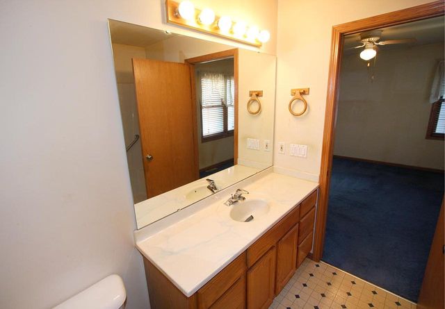 2118 Shafer Drive, Fitchburg, WI 53711