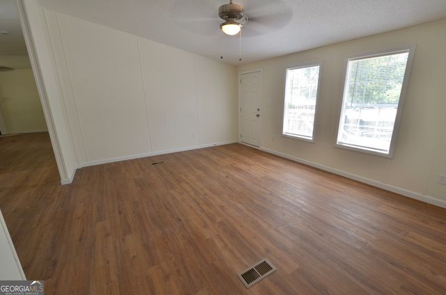 810 Stoney Ridge Drive, East Dublin, GA 31027
