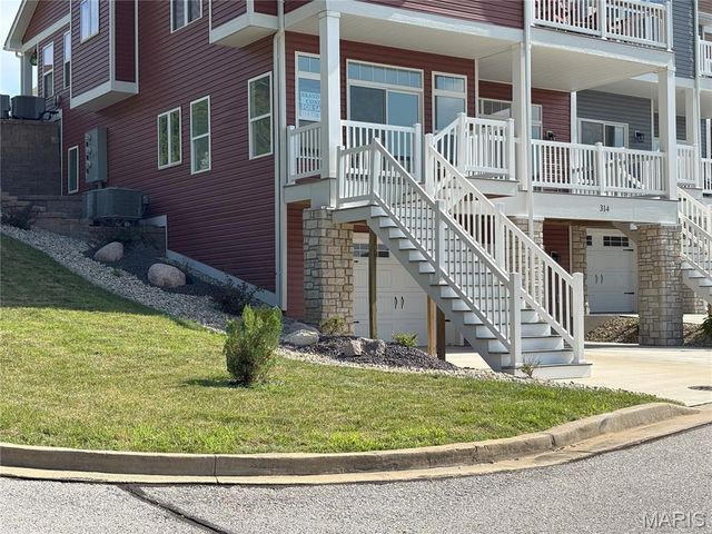 314 Captains Court, Grafton, IL 62037