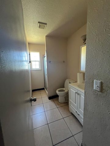 1361 Longshore Ct, Sacramento, CA 95838