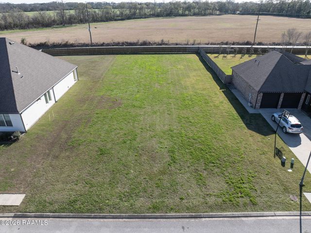 118 Snapping Lane, Broussard, LA 70518
