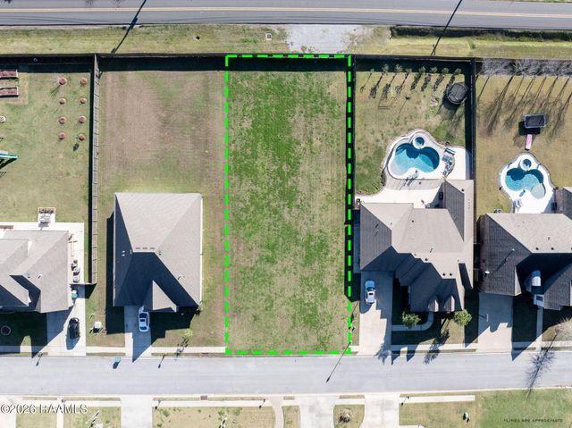 118 Snapping Lane, Broussard, LA 70518