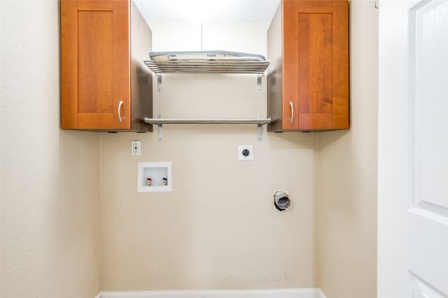 2111 Via Catalina, Carrollton, TX 75006