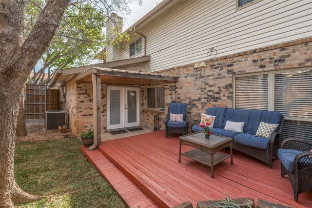 2111 Via Catalina, Carrollton, TX 75006