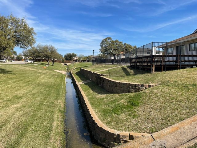 2111 Via Catalina, Carrollton, TX 75006