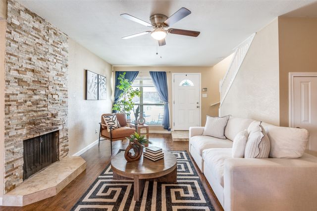 2111 Via Catalina, Carrollton, TX 75006