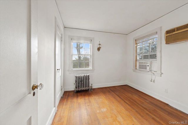 310 W 263rd Street, Bronx, NY 10471