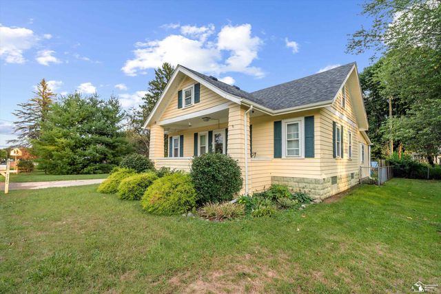 37261 Ellis Street, New Boston, MI 48164
