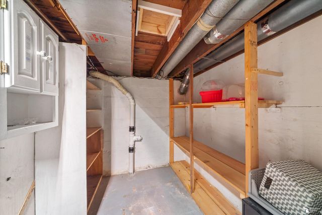 37261 Ellis Street, New Boston, MI 48164