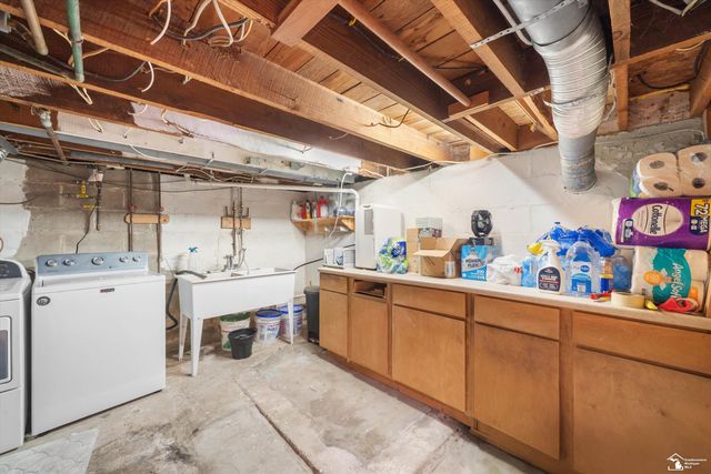 37261 Ellis Street, New Boston, MI 48164