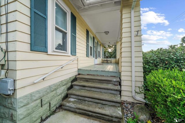 37261 Ellis Street, New Boston, MI 48164