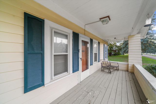 37261 Ellis Street, New Boston, MI 48164