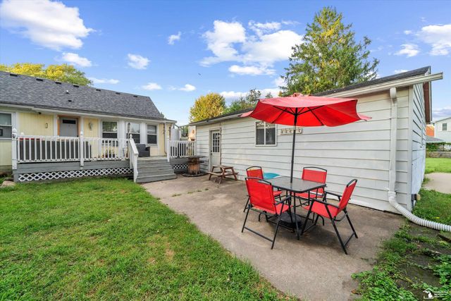 37261 Ellis Street, New Boston, MI 48164