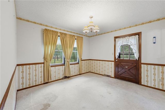 20104 Pickering Road, Belton, MO 64012