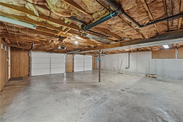 20104 Pickering Road, Belton, MO 64012