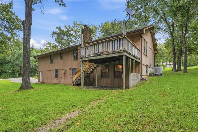 20104 Pickering Road, Belton, MO 64012