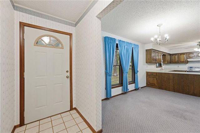 20104 Pickering Road, Belton, MO 64012