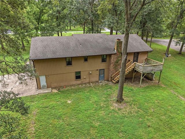 20104 Pickering Road, Belton, MO 64012