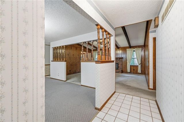 20104 Pickering Road, Belton, MO 64012