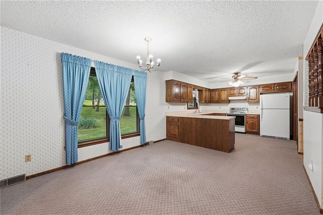 20104 Pickering Road, Belton, MO 64012