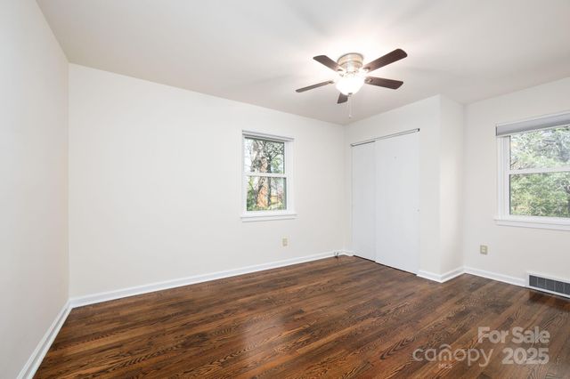 49 Pinedale Road, Asheville, NC 28805