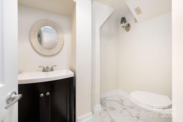 49 Pinedale Road, Asheville, NC 28805