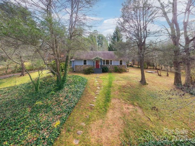 49 Pinedale Road, Asheville, NC 28805