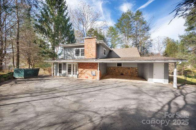 49 Pinedale Road, Asheville, NC 28805