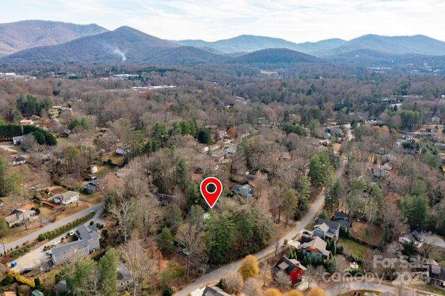 49 Pinedale Road, Asheville, NC 28805