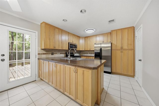 71 Timberspire Lane, The Woodlands, TX 77380