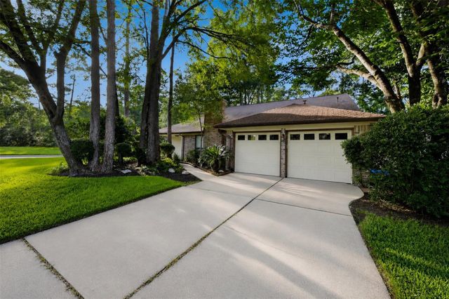71 Timberspire Lane, The Woodlands, TX 77380
