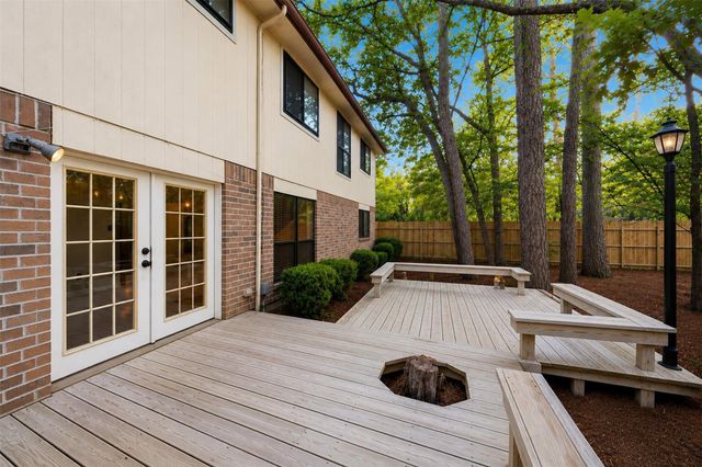 71 Timberspire Lane, The Woodlands, TX 77380