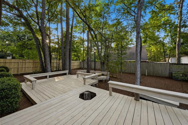 71 Timberspire Lane, The Woodlands, TX 77380