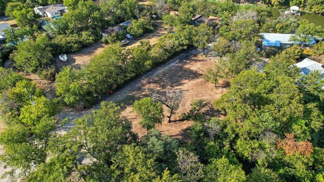 7008 Edgewater Trail, Lake Worth, TX 76135