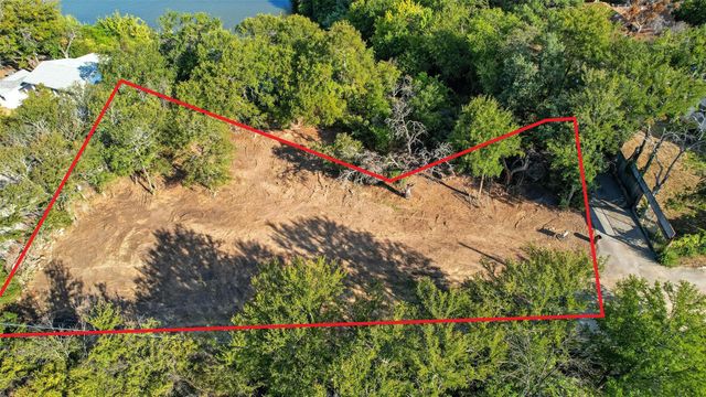 7008 Edgewater Trail, Lake Worth, TX 76135