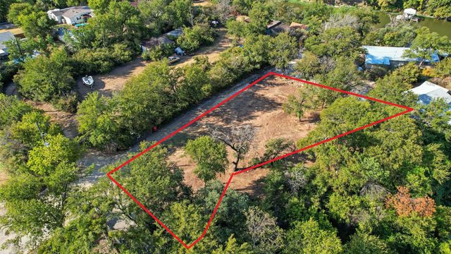 7008 Edgewater Trail, Lake Worth, TX 76135