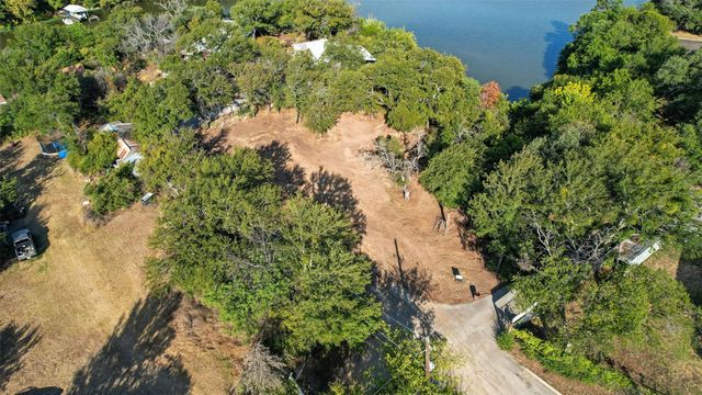 7008 Edgewater Trail, Lake Worth, TX 76135