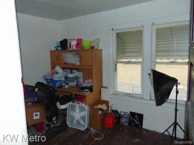 3015 Van Dyke Street, Detroit, MI 48214