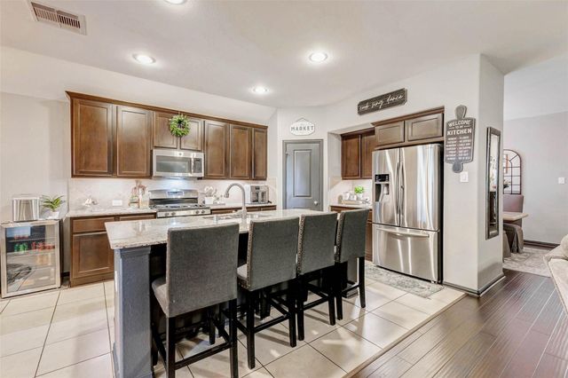 8319 Silent Deep Drive, Rosenberg, TX 77469