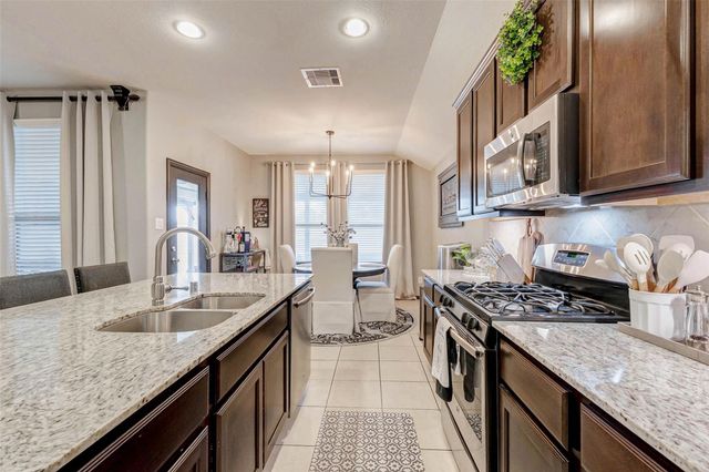 8319 Silent Deep Drive, Rosenberg, TX 77469