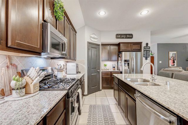 8319 Silent Deep Drive, Rosenberg, TX 77469