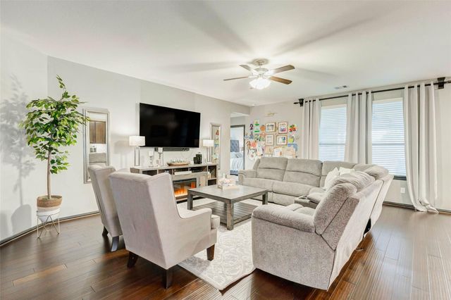 8319 Silent Deep Drive, Rosenberg, TX 77469