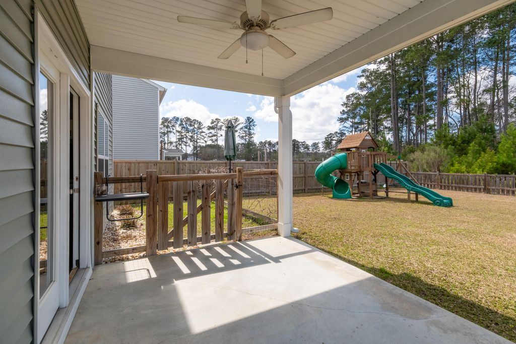 Image 27 of property listing at 173 Clydesdale Circle, Summerville, SC 29486