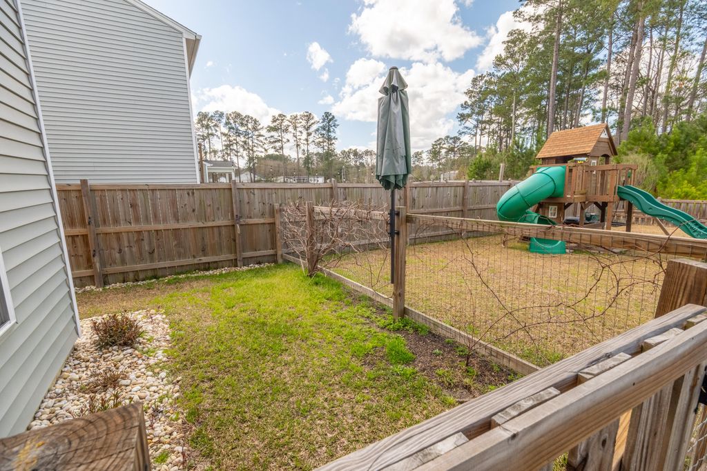 Image 28 of property listing at 173 Clydesdale Circle, Summerville, SC 29486