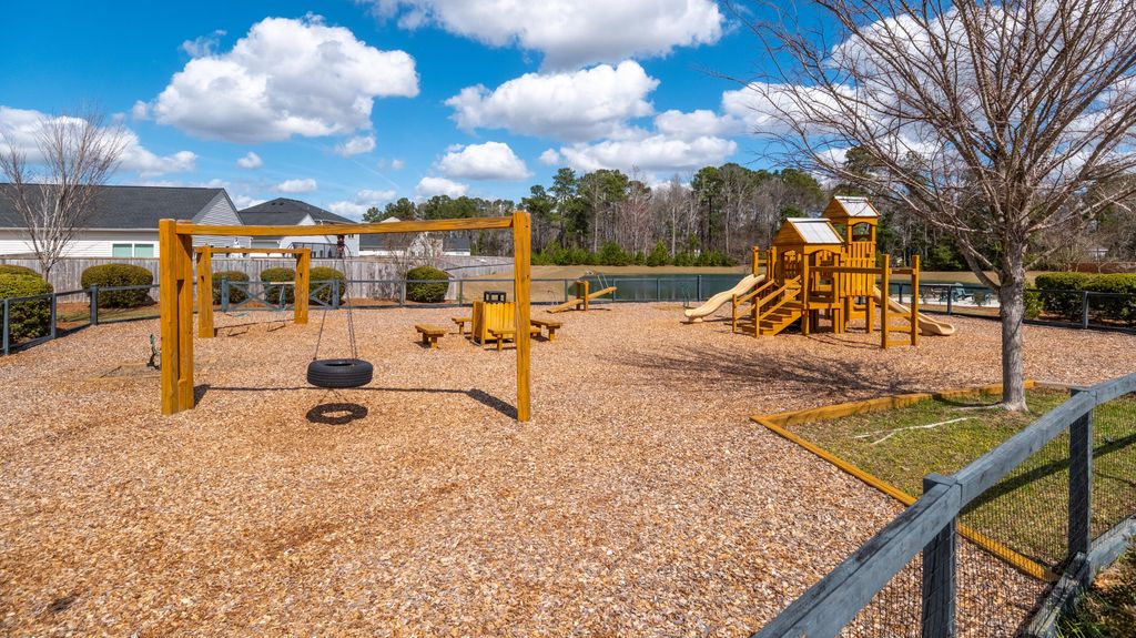 Image 31 of property listing at 173 Clydesdale Circle, Summerville, SC 29486