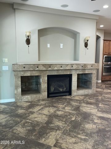 2543 E Penedes Drive, Gilbert, AZ 85298