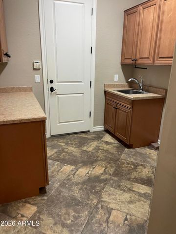 2543 E Penedes Drive, Gilbert, AZ 85298