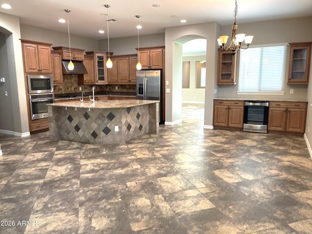 2543 E Penedes Drive, Gilbert, AZ 85298