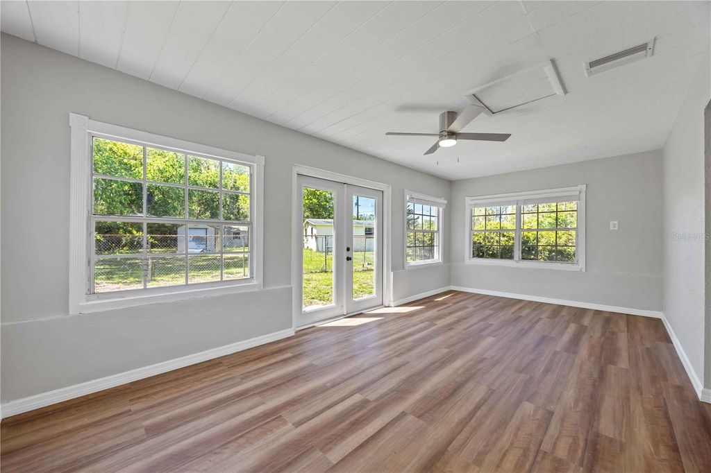 Image 17 of property listing at 1432 BANANA ROAD, Lakeland, FL 33810