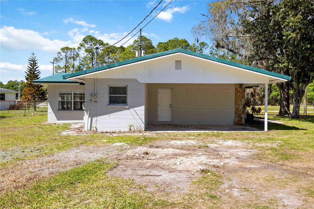Image 28 of property listing at 1432 BANANA ROAD, Lakeland, FL 33810